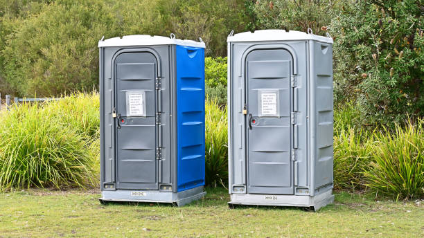 Best Deluxe Portable Toilet Rental  in Elgin, MN